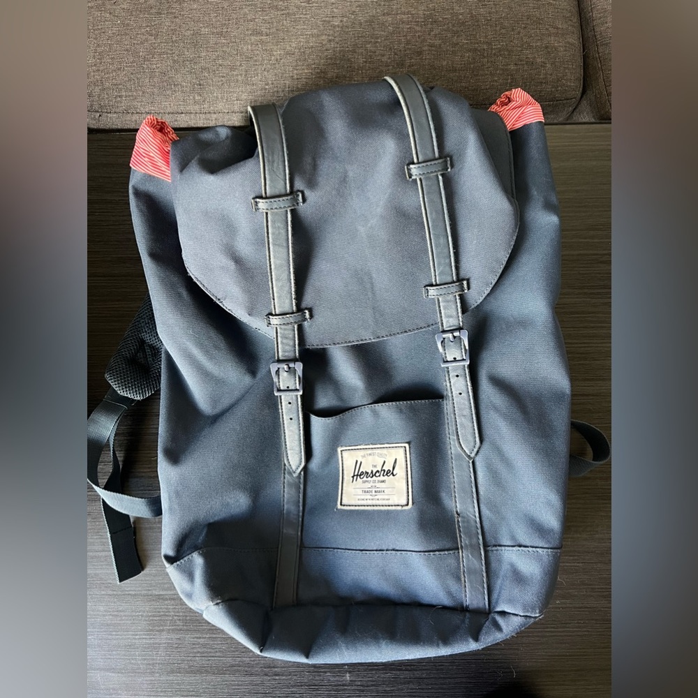 herschel supply co. retreat backpack
